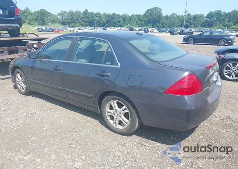 2007 Honda Accord 2.4 Ex z USA, uszkodzony, nr VIN 1HGCM56837A074983